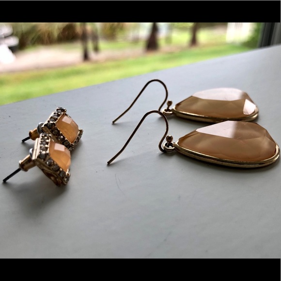 💥SOLD💥😃 F21 STUD & DANGLY EARRINGS - Picture 2 of 4